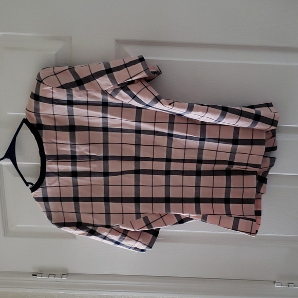 Women's Top - Picture 4 of 4